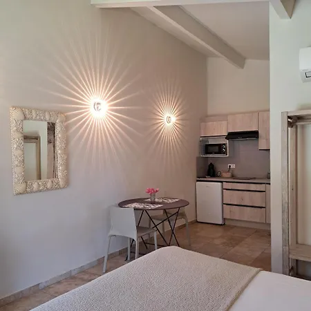 Songes D'ete בוניפסיו